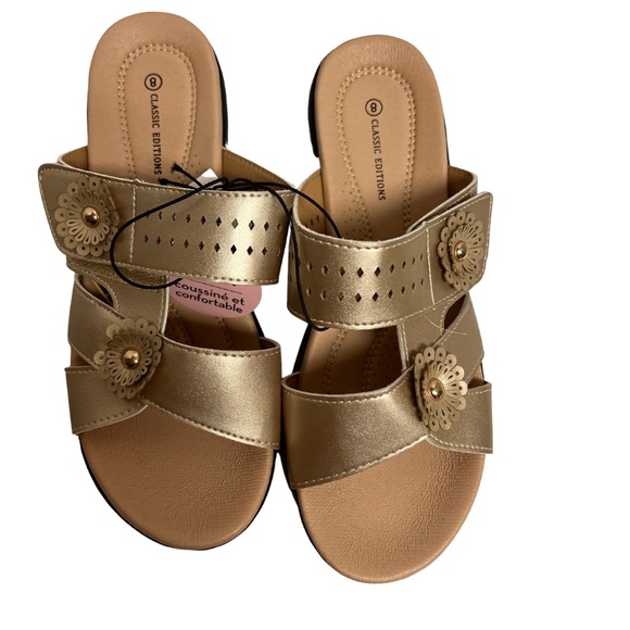 SZ 8 GOLD SANDLES WITH VELCRO ADJUSTABLE CLOSURE - Picture 2 of 7